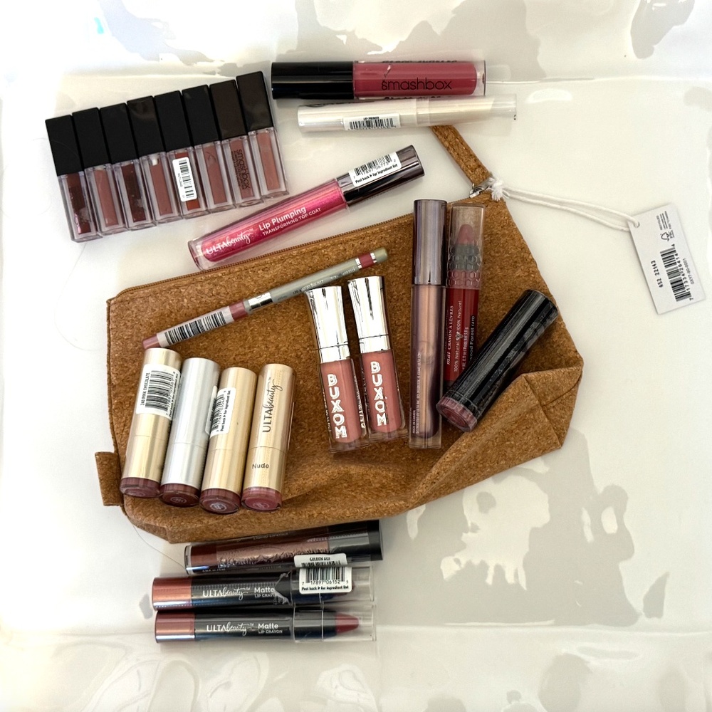 New 23 pc Beauty Box Lipstick, Gloss, Lip Primer, Lip Liner Smashbox Buxom Ulta